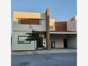 Casa en renta en Privadas de Santiago, Saltillo, Coahuila de Zaragoza Casa en renta en Privadas de Santiago, Saltillo, Coahuila de Zaragoza
