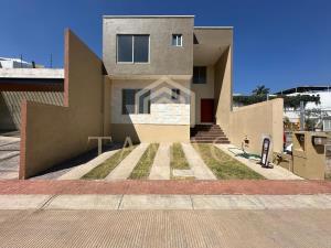 Casa en venta en Ahuatlán Tzompantle, Cuernavaca, Morelos