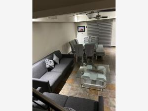 Casa en venta en Rincón de Sayavedra, Saltillo, Coahuila de Zaragoza