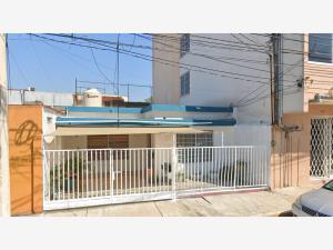 Casa en venta en Atasta de Serra, Centro, Tabasco