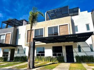 Casa en venta en Lomas de Angelópolis, San Andrés Cholula, Puebla