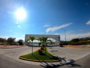 Terreno en venta en Club de Golf Santa Fe, Xochitepec, Morelos Terreno en venta en Club de Golf Santa Fe, Xochitepec, Morelos