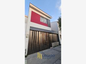 Casa en venta en Almería, Apodaca, Nuevo León