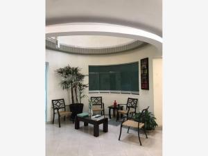 Consultorio en venta en Parques de la Herradura, Huixquilucan, México