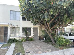 Casa en venta en La Moraleja, Zapopan, Jalisco Casa en venta en La Moraleja, Zapopan, Jalisco
