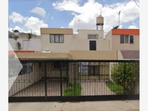 Casa en venta en Jardines Alcalde, Guadalajara, Jalisco