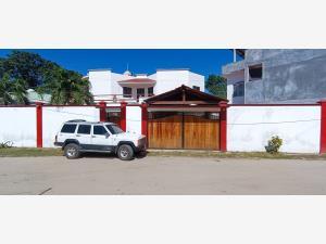 Casa en venta en Ecológica Licenciado Carlos A. Madrazo Becerra, Comalcalco, Tabasco