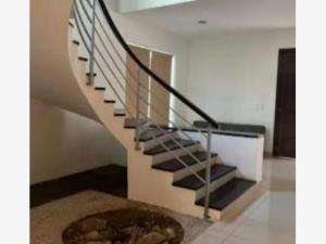 Casa en remate en Residencial Esmeralda, Colima, Colima