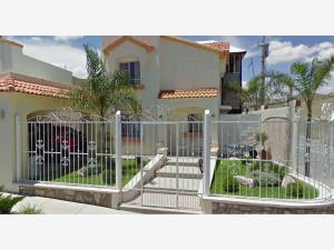 Casa en venta en Praderas de León, Chihuahua, Chihuahua