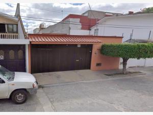 Casa en venta en Trinidad de las Huertas, Oaxaca de Juárez, Oaxaca