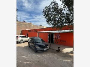 Quinta en venta en Tacubaya Uno (San José de los Álamos), San Pedro, Coahuila de Zaragoza
