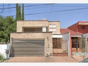 Casa en remate en Barrio San Pedro, Monterrey, Nuevo León