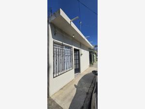 Casa en renta en Vicente Lombardo Toledano, Acayucan, Veracruz de Ignacio de la Llave