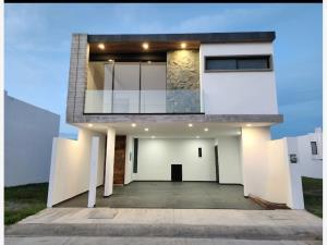 Casa en venta en Lomas del Dorado, Boca del Río, Veracruz de Ignacio de la Llave Casa en venta en Lomas del Dorado, Boca del Río, Veracruz de Ignacio de la Llave