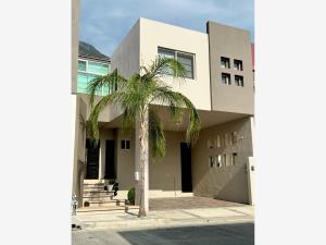 Casa en venta en Contry Sur, Monterrey, Nuevo León