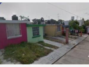 Casa en remate en Jardines de California, Coatzacoalcos, Veracruz de Ignacio de la Llave