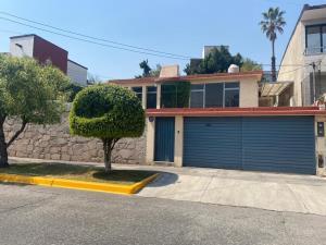 Casa en venta en Ciudad Satelite, Naucalpan de Juárez, México
