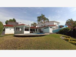 Casa en venta en Lomas de Cocoyoc, Atlatlahucan, Morelos