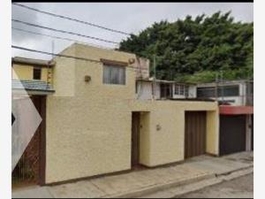 Casa en venta en Bugambilias, Oaxaca de Juárez, Oaxaca