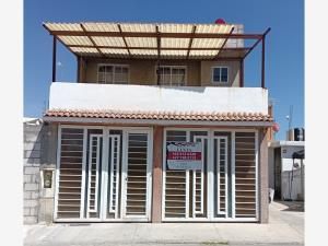 Casa en venta en La Esmeralda, San Juan del Río, Querétaro