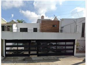 Casa en venta en Bosques de La Victoria, Guadalajara, Jalisco