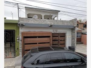 Casa en venta en Lomas del Real de Jarachinas Sur, Reynosa, Tamaulipas Casa en venta en Lomas del Real de Jarachinas Sur, Reynosa, Tamaulipas