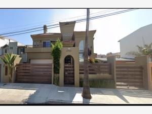 Casa en venta en Playas de Tijuana Sección Costa de Oro, Tijuana, Baja California