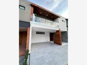 Casa en venta en Lomas de Angelópolis, San Andrés Cholula, Puebla