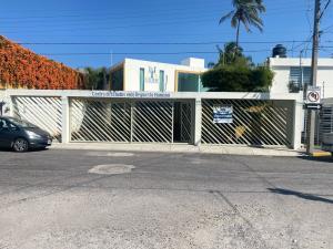 Casa en venta en Versalles, Tepic, Nayarit