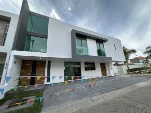 Casa en venta en Los Almendros, Zapopan, Jalisco