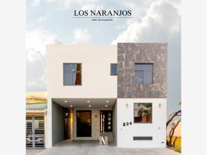 Casa en venta en Los Naranjos, León, Guanajuato