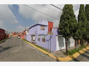 Casa en venta en Ex-Hacienda San Jorge, Toluca, México