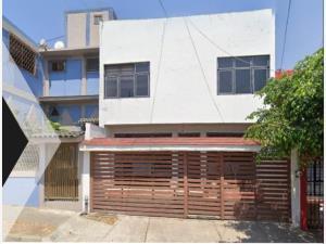 Casa en venta en Jardines de La Cruz 1a. Sección, Guadalajara, Jalisco