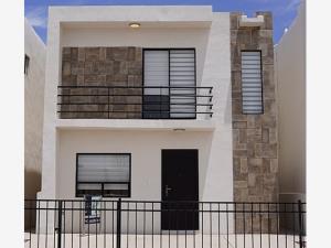 Casa en venta en Valle de los Almendros, Torreón, Coahuila de Zaragoza