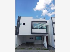 Casa en venta en Momoxpan, San Pedro Cholula, Puebla Casa en venta en Momoxpan, San Pedro Cholula, Puebla
