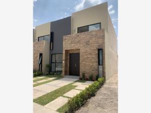 Casa en venta en San Mateo Atenco Centro, San Mateo Atenco, México