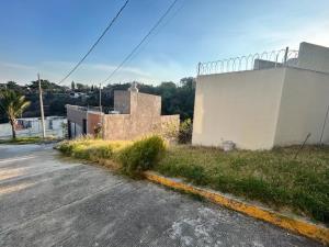 Terreno en venta en Lomas de Tzompantle, Cuernavaca, Morelos