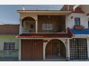 Casa en venta en La Luz, León, Guanajuato