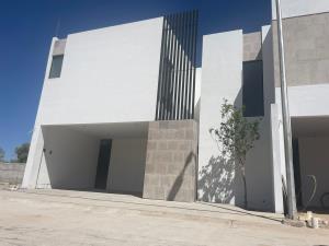 Casa en venta en Ampliación Senderos, Torreón, Coahuila de Zaragoza Casa en venta en Ampliación Senderos, Torreón, Coahuila de Zaragoza