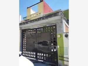 Casa en venta en Rinconada del Valle, Temoaya, México