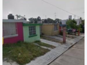 Casa en remate en Jardines de California, Coatzacoalcos, Veracruz de Ignacio de la Llave