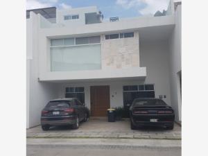 Casa en venta en Lomas de Angelópolis, San Andrés Cholula, Puebla Casa en venta en Lomas de Angelópolis, San Andrés Cholula, Puebla