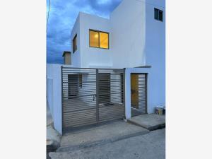 Casa en venta en Lomas de la Selva Norte, Cuernavaca, Morelos