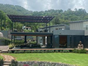Casa en venta en El Arco, Valle de Bravo, México