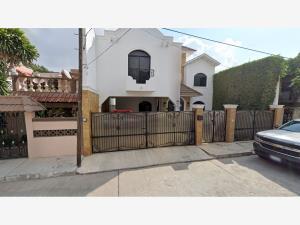 Casa en venta en Universidad Poniente, Tampico, Tamaulipas