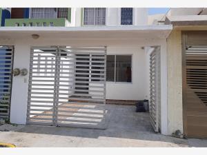 Casa en venta en El Coyol Ivec, Veracruz, Veracruz de Ignacio de la Llave