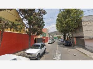 Casa en venta en Santa Isabel Tola, Gustavo A. Madero, Ciudad de México