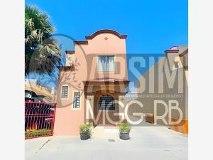 Casa en venta en Jardines del Lago, Tijuana, Baja California