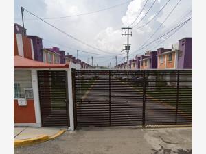 Casa en venta en Parque industrial Cerrillo I, Lerma, México