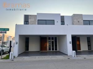 Casa en venta en Galaxia/tabasco 2000, Centro, Tabasco